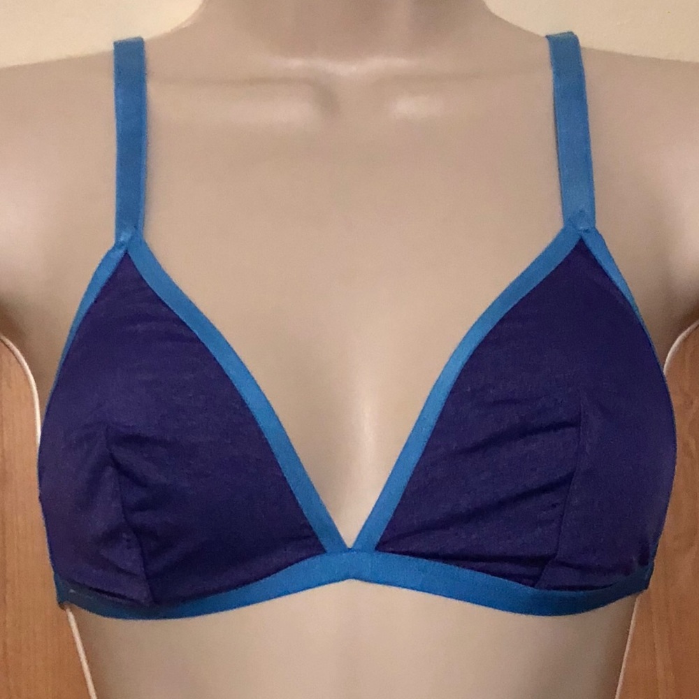 Victoria’s Secret women’s Bralette size M